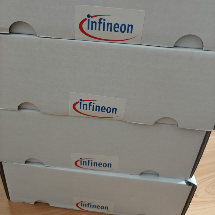 Infineon IGBT module FS100R12KT4G